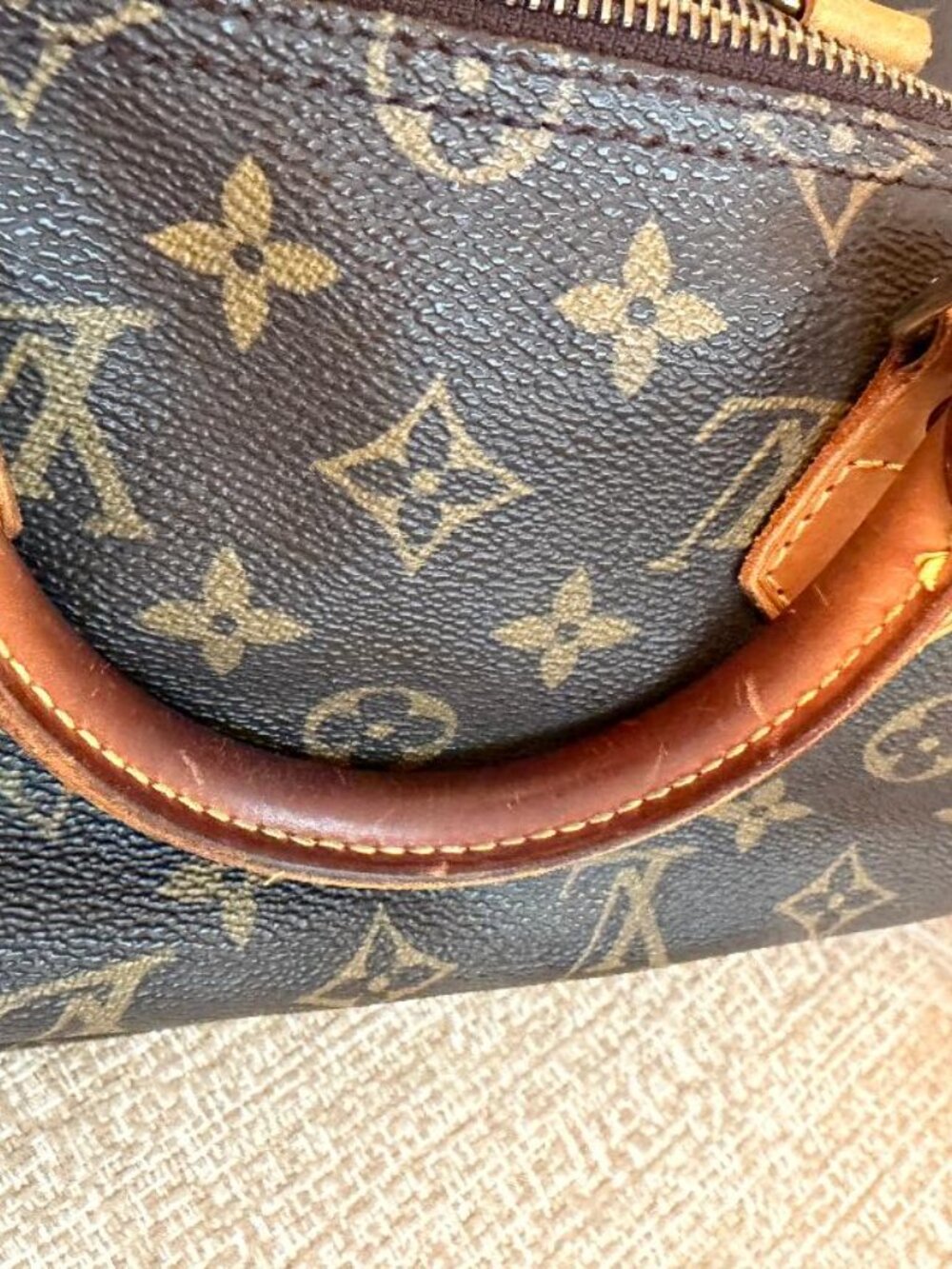 Louis Vuitton Speedy 35 Lock and Key - Picture 5 of 11